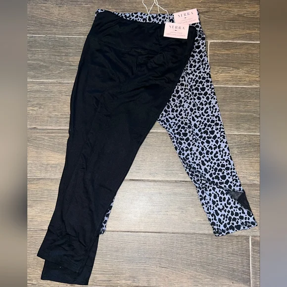 2pk Ladies Soft Capri Leggings - Picture 2 of 4